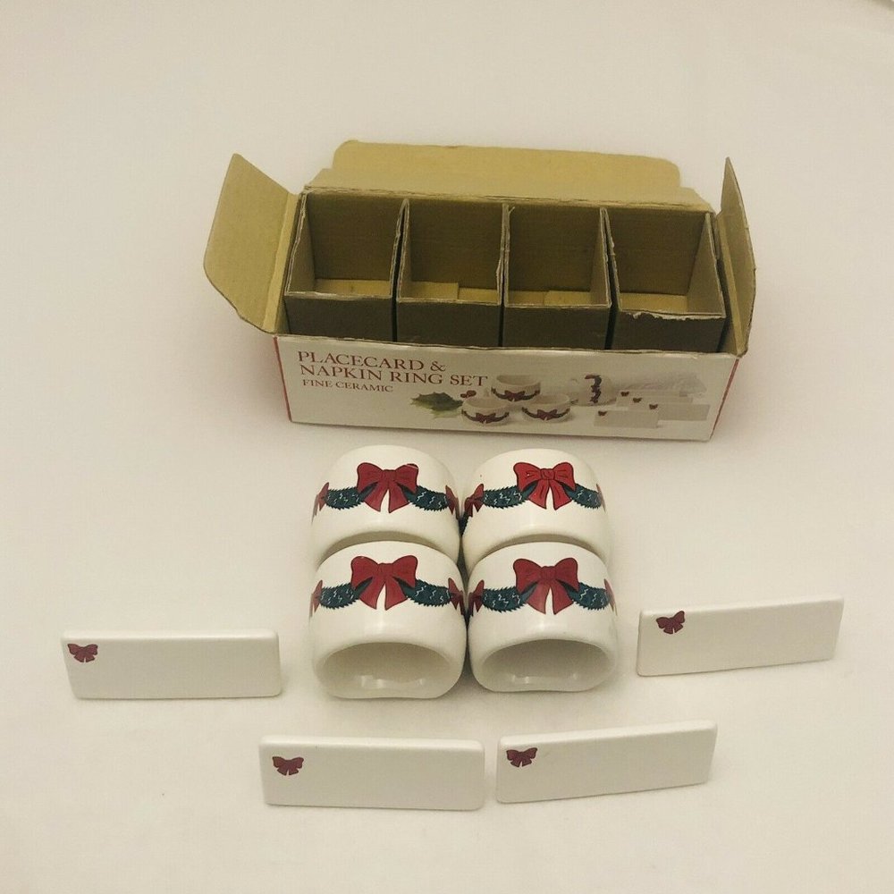 Vintage Mervyn’s A Holiday Tradition Four Christmas Napkin Rings Placecard Set